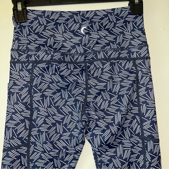 ZYIA Active Haystacks Light N Tight pockets Leggings - Picture 11 of 15